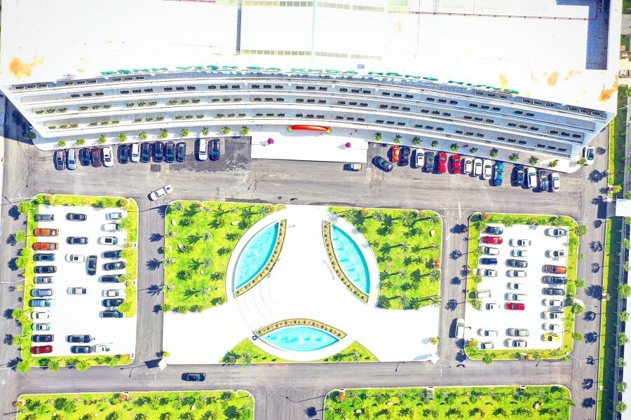 120379986 676879916561278 7001429296826641463 O 900x600