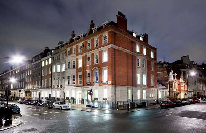 7. Phong Kham London