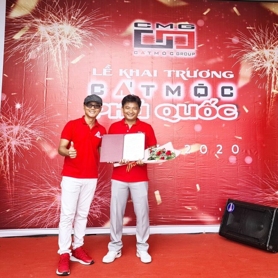 990ace634016bb48e207 1024x1024